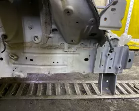 Лонжерон TOYOTA