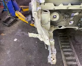Лонжерон TOYOTA