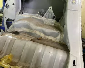 Крыло заднее TOYOTA