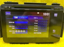 Магнитофон HONDA VEZEL 2014/Цвет NH821M 39100T7BJ530M1 RU4/RU3/RU1/RU2 LEB, передний