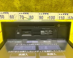 Магнитофон TOYOTA