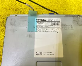 Магнитофон TOYOTA