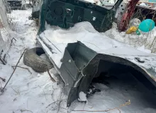 Порог кузова SUZUKI JIMNY 1997/Цвет Z2T 6451181A01P41 JB33W/JB43W G13B, передний левый