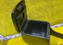 Бардачок между сиденьями TOYOTA LAND CRUISER PRADO 2006/Цвет 1D4 5891060020C0 TRJ120W/GRJ120W/GRJ120/GRJ121W/GRJ121/GRJ125W/VZJ120W/VZJ120/VZJ121W/VZJ121/VZJ125W/VZJ125/KDJ120W/KDJ120/KDJ121W/KDJ121/KDJ125W/KDJ125/LJ120/LJ125/RZJ120W/RZJ120/RZJ125W/RZJ125
