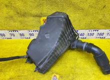 Корпус воздушного фильтра AUDI Q7 2007 7L6128601AA 4LBARA BAR, передний правый