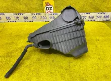 Корпус воздушного фильтра AUDI Q7 2007 7L6128601AA 4LBARA BAR, передний правый