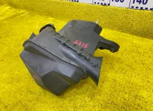 Корпус воздушного фильтра TOYOTA ESQUIRE/NOAH/VOXY 2015 1775037080 ZWR80G/ZWR80W/ZWR80 2ZRFXE, передний
