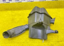 Корпус воздушного фильтра TOYOTA ESQUIRE/NOAH/VOXY 2015 1775037080 ZWR80G/ZWR80W/ZWR80 2ZRFXE, передний
