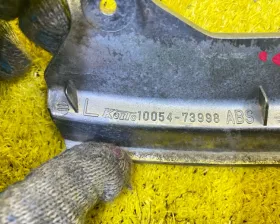 Планка под фары Toyota