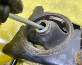 Подушка двигателя TOYOTA