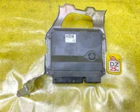 Блок управления двс Toyota