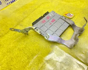 Блок управления двс Toyota