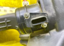 Корпус воздушного фильтра AUDI A4 2008/Цвет Белый 8R0133843 8K2/8K5 CDHB, передний