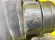 Корпус воздушного фильтра AUDI A4 2008/Цвет Белый 8R0133843 8K2/8K5 CDHB, передний