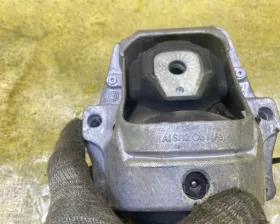 Подушка двигателя VAG