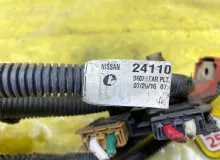 Клемма NISSAN SERENA 2016/Цвет G41 241105TK0A GFNC27 MR20DD, передняя