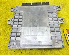 Блок управления двс Nissan