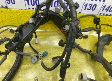 Коса двс TOYOTA VOXY/NOAH/ESQUIRE 2014/Цвет 221 8212128B40 ZRR85G/ZRR85W/ZRR85/ZRR80G/ZRR80/ZRR80W 3ZRFAE, передняя