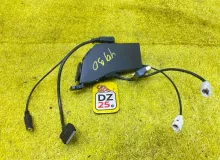 Разъем USB Mercedes-Benz SLK-CLASS 2012 A1728210211 R172.447 M271DE18AL, передний