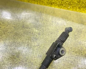 Тросик ручника TOYOTA
