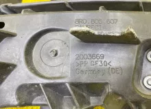 Крепление бампера AUDI Q5 2010 8R0805607 8RB CDNC, переднее левое