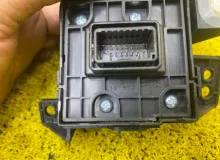 Кнопка ручника LEXUS NX300H/NX300/NX200T/NX200 2020 8401078310 AYZ10/AYZ15/AGZ10/AGZ15/AGZ15L 2ARFXE, передняя