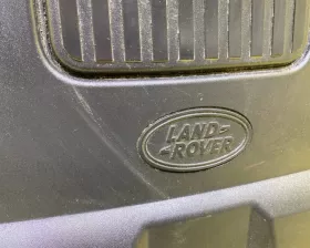 Пластиковая крышка на двс Land Rover