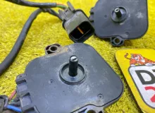 Датчик высоты дорожного просвета MITSUBISHI PAJERO/MONTERO 1997/Цена A69E MR319948 V25W 6G74, передний