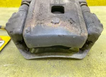 Суппорт TOYOTA LAND CRUISER/LAND CRUISER CYGNUS/LX470 2000/Цвет 4M9 4773060100 UZJ100/UZJ100L/UZJ100/FZJ100/FZJ105/HDJ100/HDJ100L/HDJ101/HDJ101K/HZJ105/HZJ105L 2UZFE, задний правый
