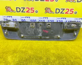 Накладка на дверь багажника Toyota