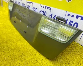 Накладка на дверь багажника Toyota