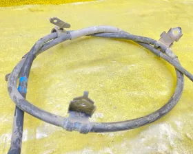 Тросик ручника TOYOTA
