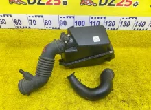 Корпус воздушного фильтра TOYOTA ISIS 2011/Цвет 070 1770537151 ZGM10G/ZGM10W/ZGM15G/ZGM15W 2ZRFAE, передний