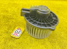 Мотор печки TOYOTA ISIS 2011/Цвет 070 8710344081 ZGM10G/ZGM10W/ZGM11G/ZGM11W/ZGM15G/ZGM15W/ZNM10W/ZNM10G/ANM10G/ANM10W/ANM15G/ANM15W 2ZRFAE, передний