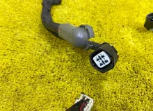 Коса двс TOYOTA ISIS 2011/Цвет 070 8212144720 ZGM10G/ZGM10W/ZGM11G/ZGM11W/ZGM15G/ZGM15W/ZNM10W/ZNM10G/ANM10G/ANM10W/ANM15G/ANM15W 2ZRFAE, передняя