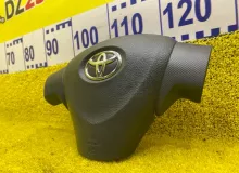 Подушка безопасности водителя TOYOTA ISIS С ЗАРЯДОМ|2008 4513044160B0 ZNM10G/ZNM10W/ZGM10G/ZGM10W/ZGM11G/ZGM11W/ZGM15G/ZGM15W/ANM10G/ANM10W/ANM15G/ANM15W 1ZZFE, передняя