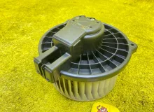 Мотор печки TOYOTA ISIS 2008/Цвет 070 8710344080 ZNM10G/ZNM10W/ZGM10G/ZGM10W/ZGM11G/ZGM11W/ZGM15G/ZGM15W/ANM10G/ANM10W/ANM15G/ANM15W 1ZZFE, передний