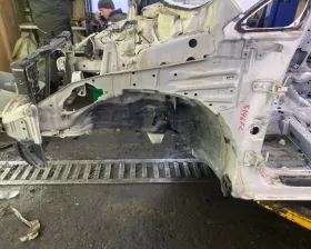 Лонжерон TOYOTA