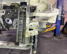 Лонжерон TOYOTA