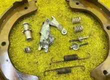 Механизм стояночного тормоза INFINITI QX56/QX80/ARMADA/PATROL 2012 440001LA6A Z62/Y62 VK56VD, задний правый