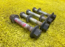 Болт регулировочный TOYOTA FJ CRUISER 2011/Цвет 2KC 4819060040 GSJ15W/GSJ10W 1GRFE, передний