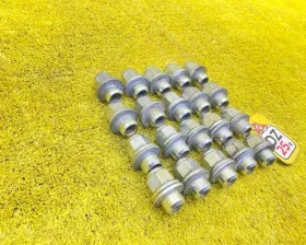Гайка на колесо TOYOTA