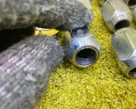 Гайка на колесо TOYOTA