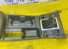 Бардачок между сиденьями SUZUKI ESCUDO 2006/Цвет Z2S 7591064J00 TA74W/TD54W/TD94W/TDA4W/TDB4W M16A, передний