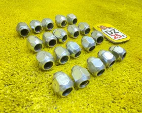 Гайка на колесо Subaru