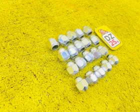 Гайка на колесо Subaru
