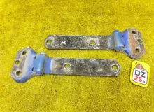 Петли двери багажника NISSAN MISTRAL 1996/Цвет TJ4 904000F000 KR20 TD27T, задние