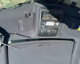 Обшивка потолка Toyota