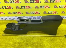Бардачок между сиденьями HONDA SHUTTLE 2015/Цвет NH700M 83450TD4J02ZC GK8 L15B, передний