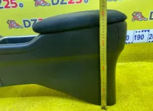 Бардачок между сиденьями HONDA SHUTTLE 2015/Цвет NH700M 83450TD4J02ZC GK8 L15B, передний